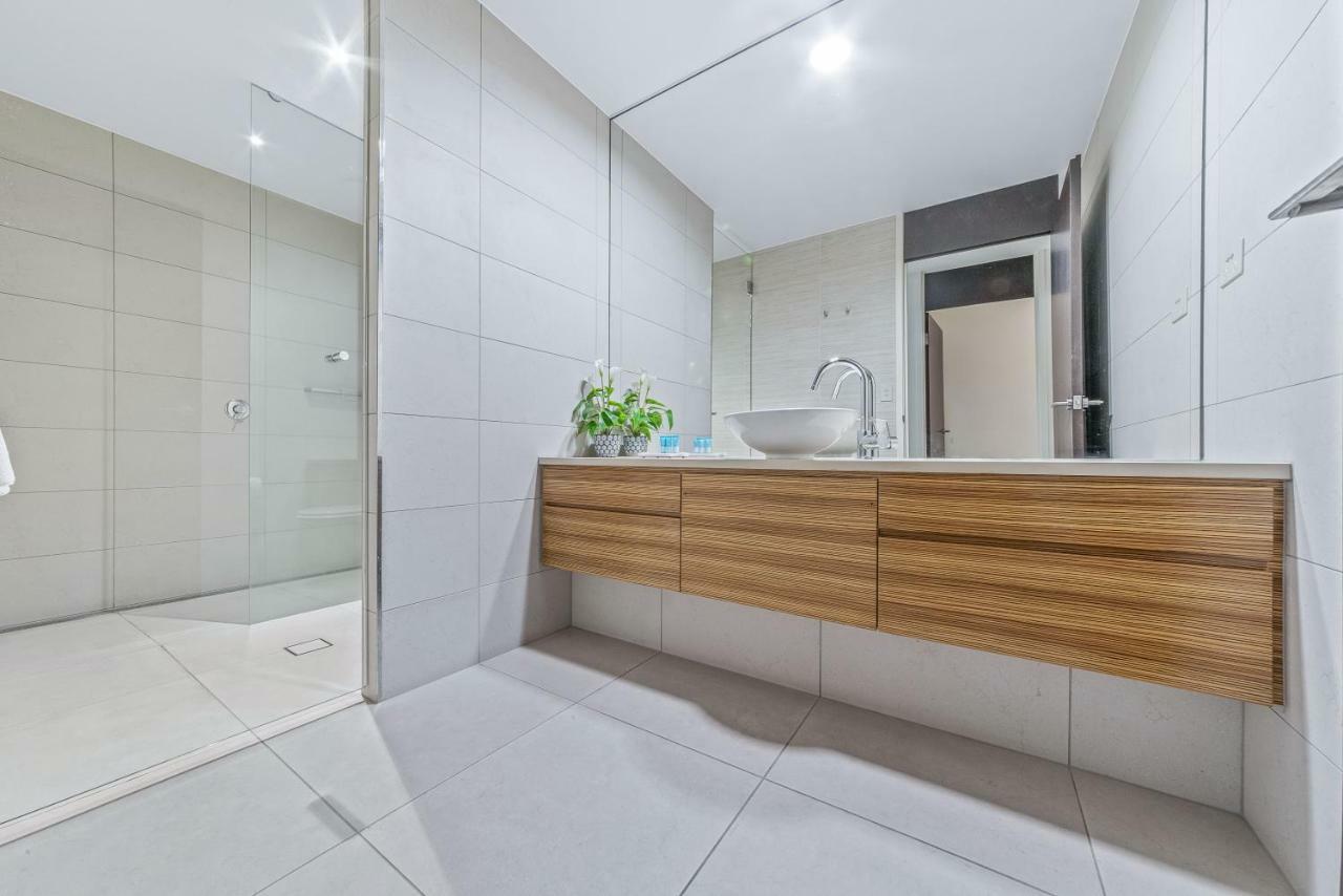 Executive On Whisper Bay - Cannonvale Airlie Beach Exterior foto